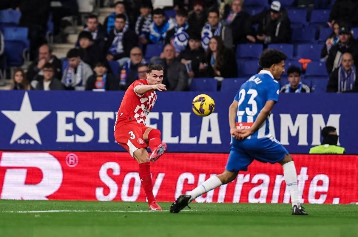 爱游戏app下载-赫罗纳主场击败卡迪斯，实现主场保卫