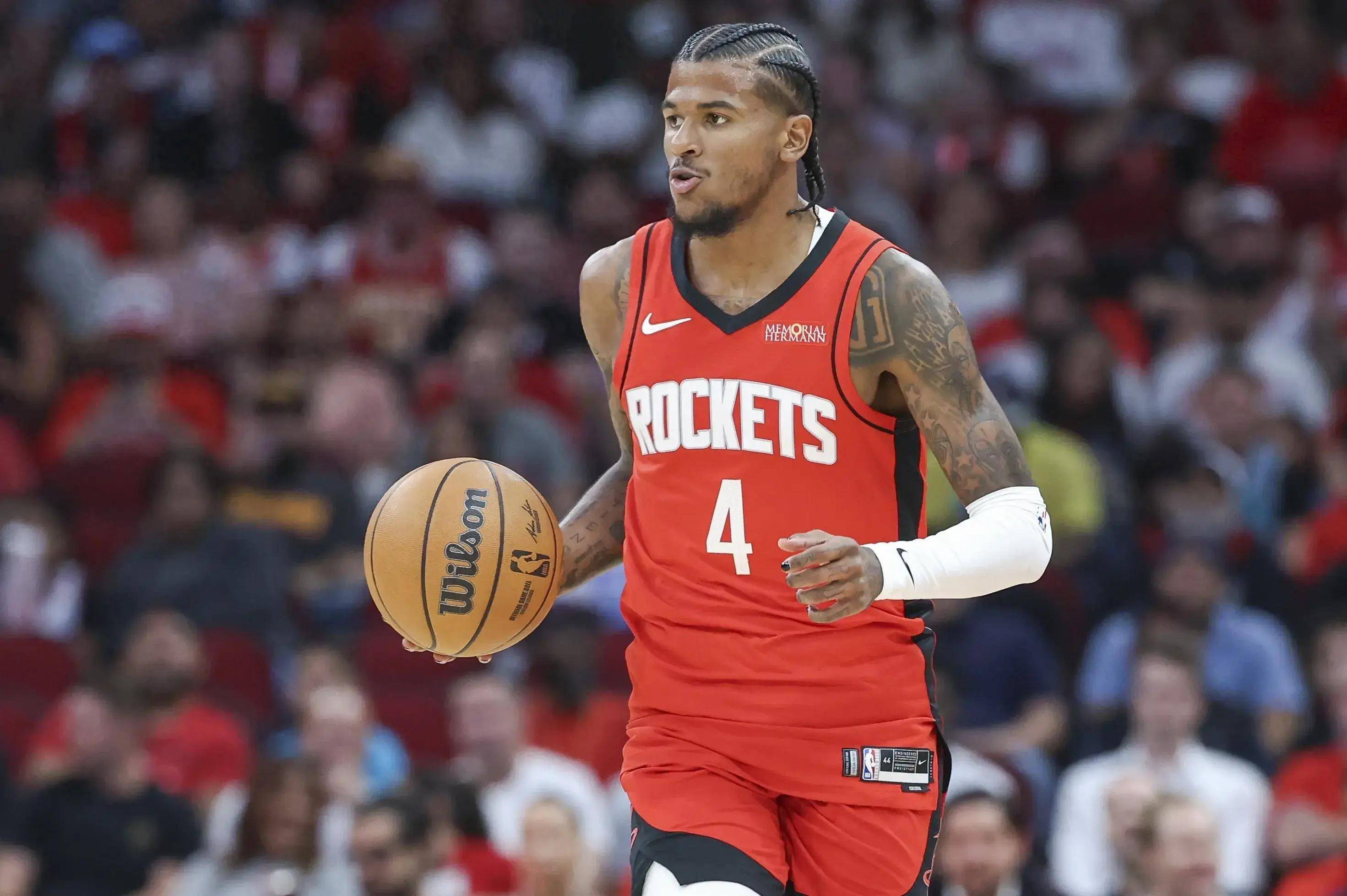 爱游戏入口-火箭队新秀在比赛中迎来突破