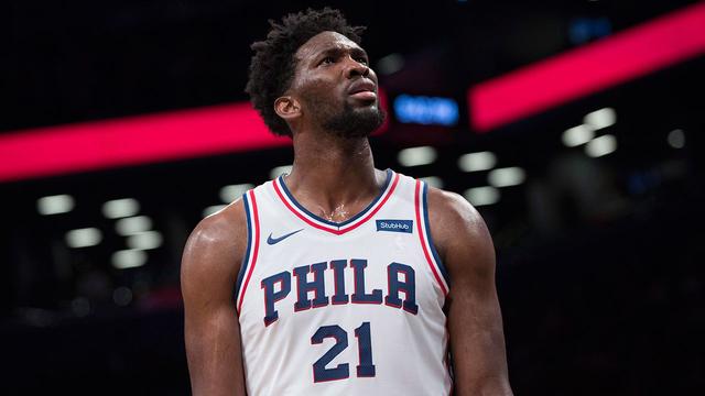 爱游戏登录入口-狮队拼尽全力，最终惜败鹰队