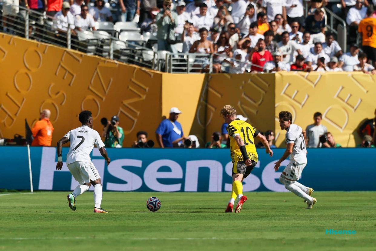 巴萨惜败皇马无缘四强 巴萨惜败皇马无缘四强