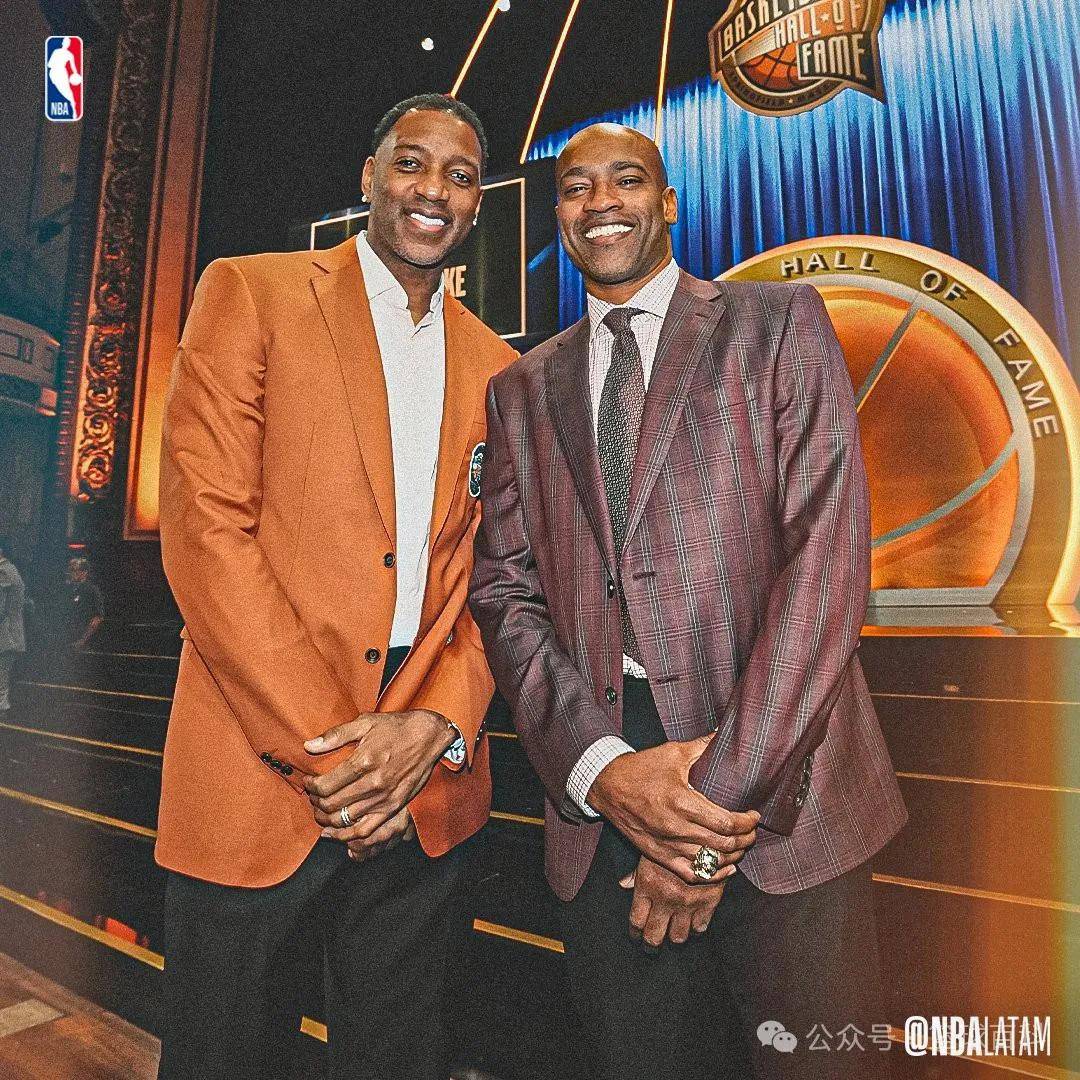 关于传奇球员当选名人堂成员，回顾辉煌生涯的信息