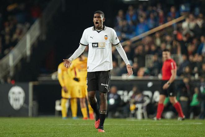 爱游戏app-包含瓦伦西亚全胜引领风，欧冠赛场震惊世界的词条