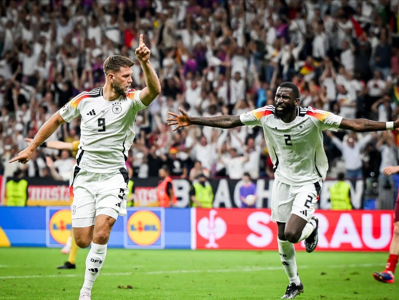 瑞士队在欧洲赛场上掀起热潮,实力高人一筹屡创佳绩 瑞士队在欧洲赛场上掀起热潮,实力高人一筹屡创佳绩