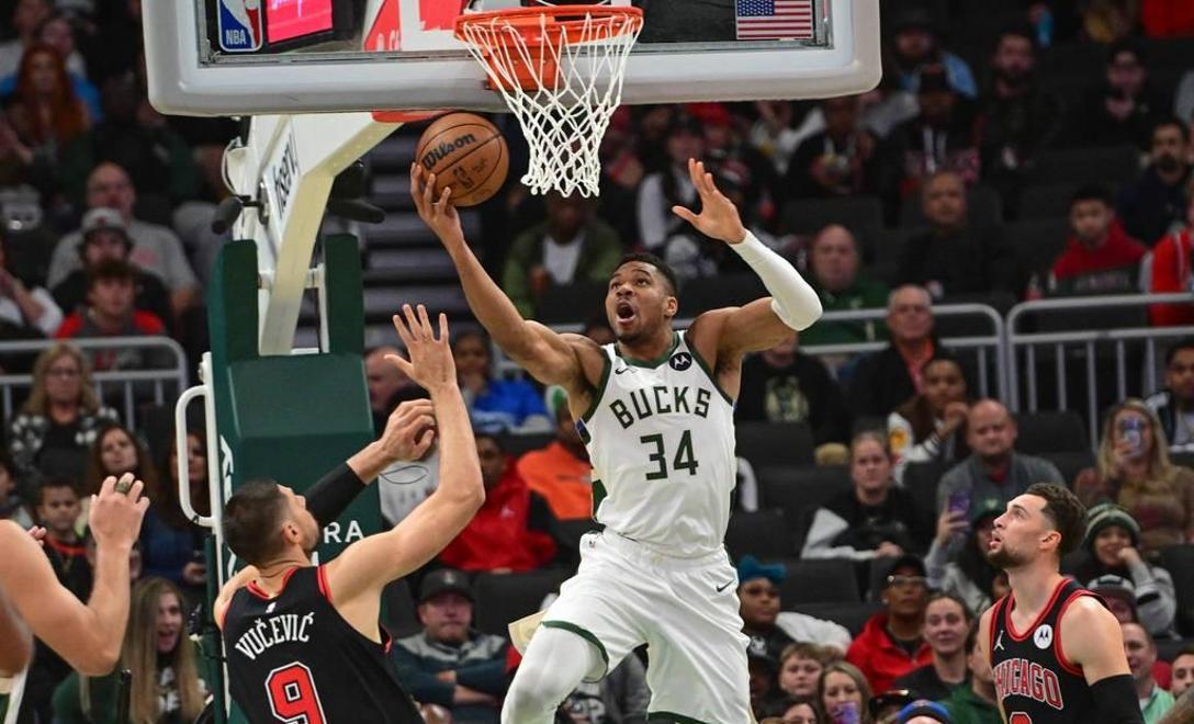 爱游戏官网-雄鹿主场告负，防守端松懈让对手获得斩获