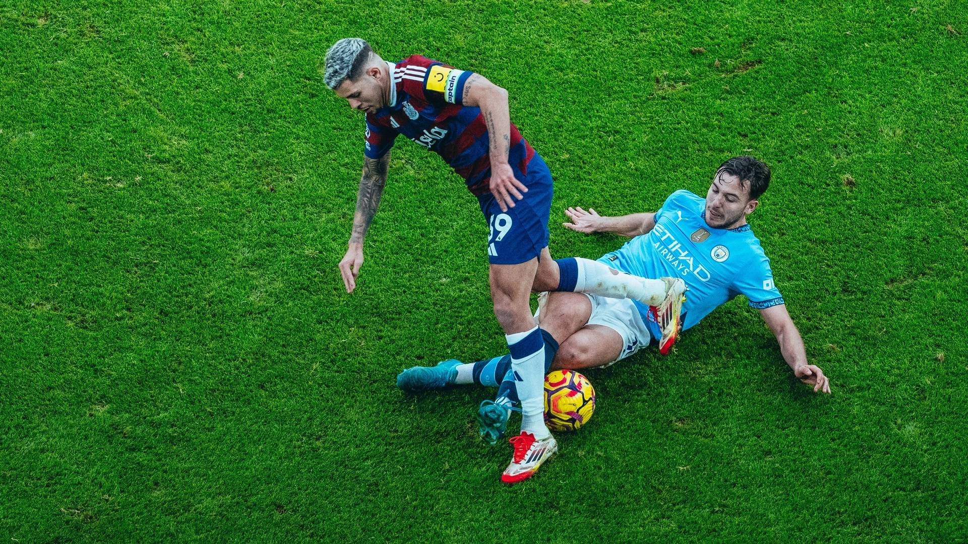 爱游戏官方入口-曼城客场大胜多特蒙德，斯特林制胜一球