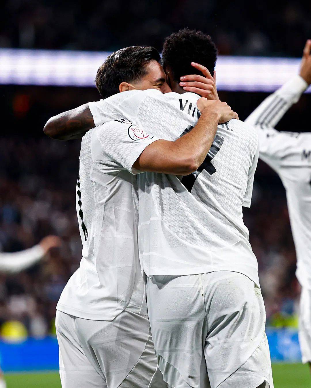 塞尔塔队在主场比赛中成功抵挡对手攻势 塞尔塔队在主场比赛中成功抵挡对手攻势