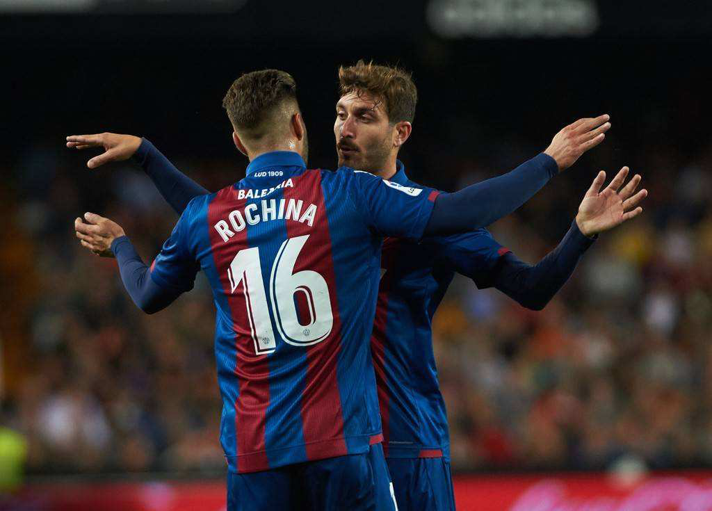 爱游戏登录入口-塞维利亚锋线犀利，大胜对手