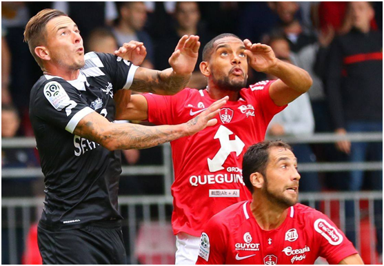 布雷斯特球队遭遇失利，球员们调整态度