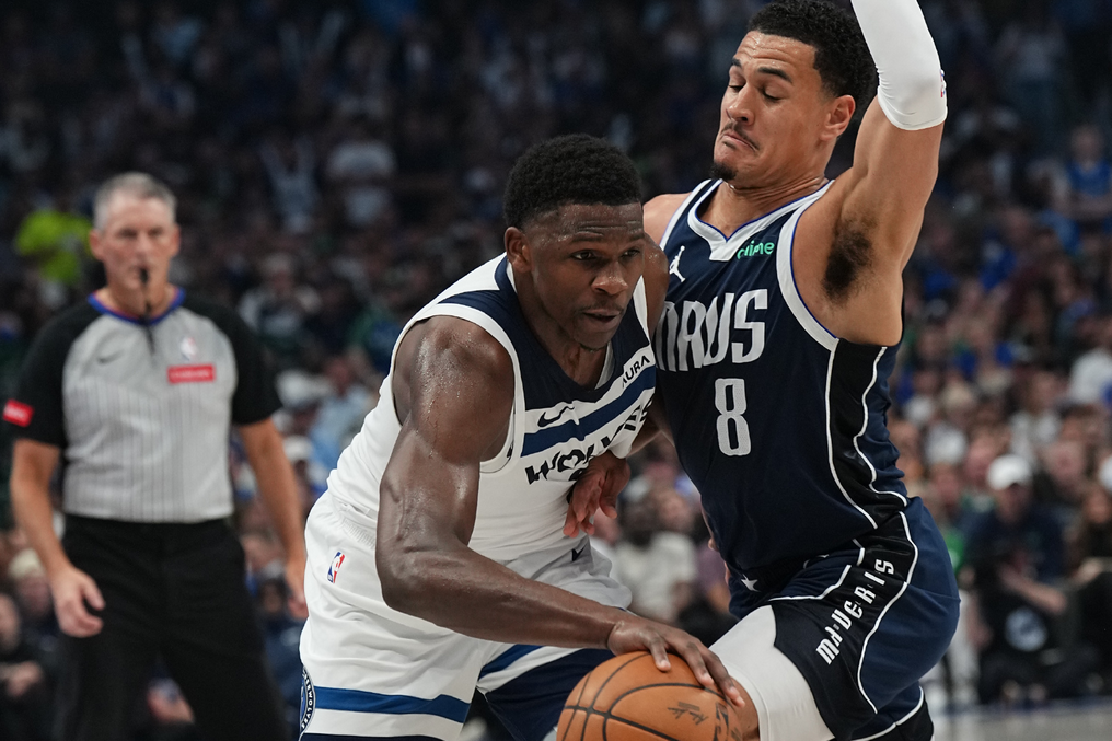 森林狼浓眉大神伤退，战独行侠痛失连胜