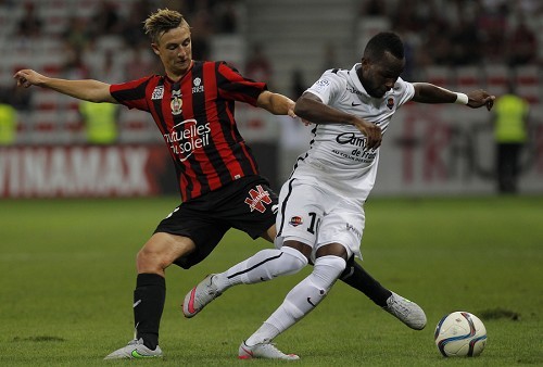 爱游戏在线-关于卡昂客场取胜，法甲赛场稳步前行的信息