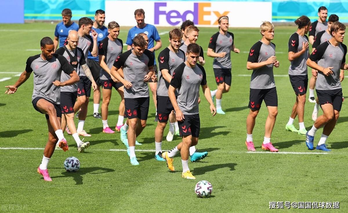 关于丹麦大胜俄罗斯，小组出线形势如虹的信息