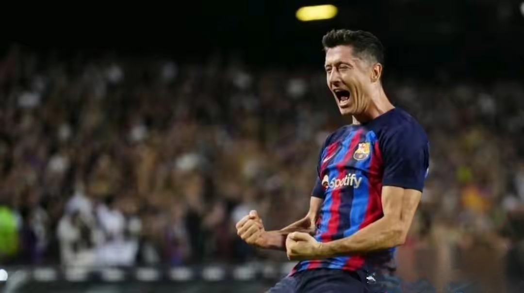 爱游戏登录-塞维利亚力挽狂澜，巴萨势如破竹的简单介绍