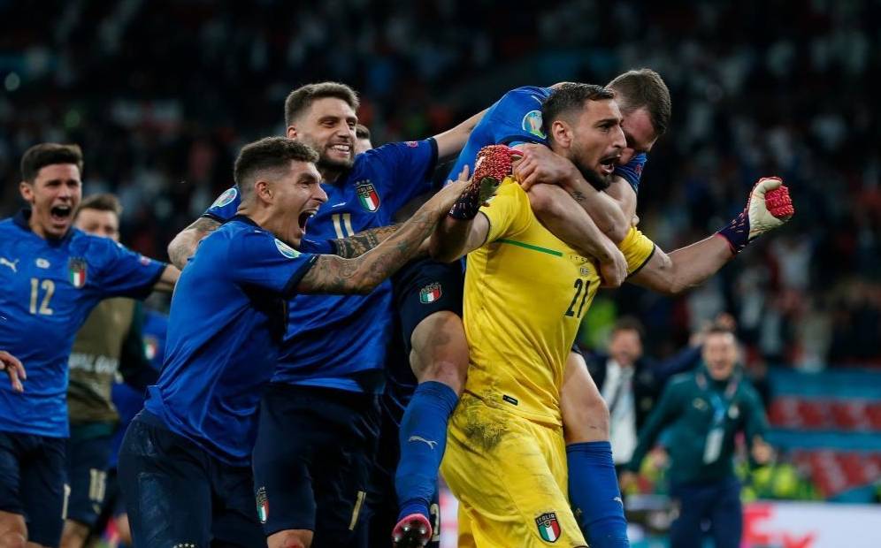 比利时选手掀起反击，夺得关键胜利