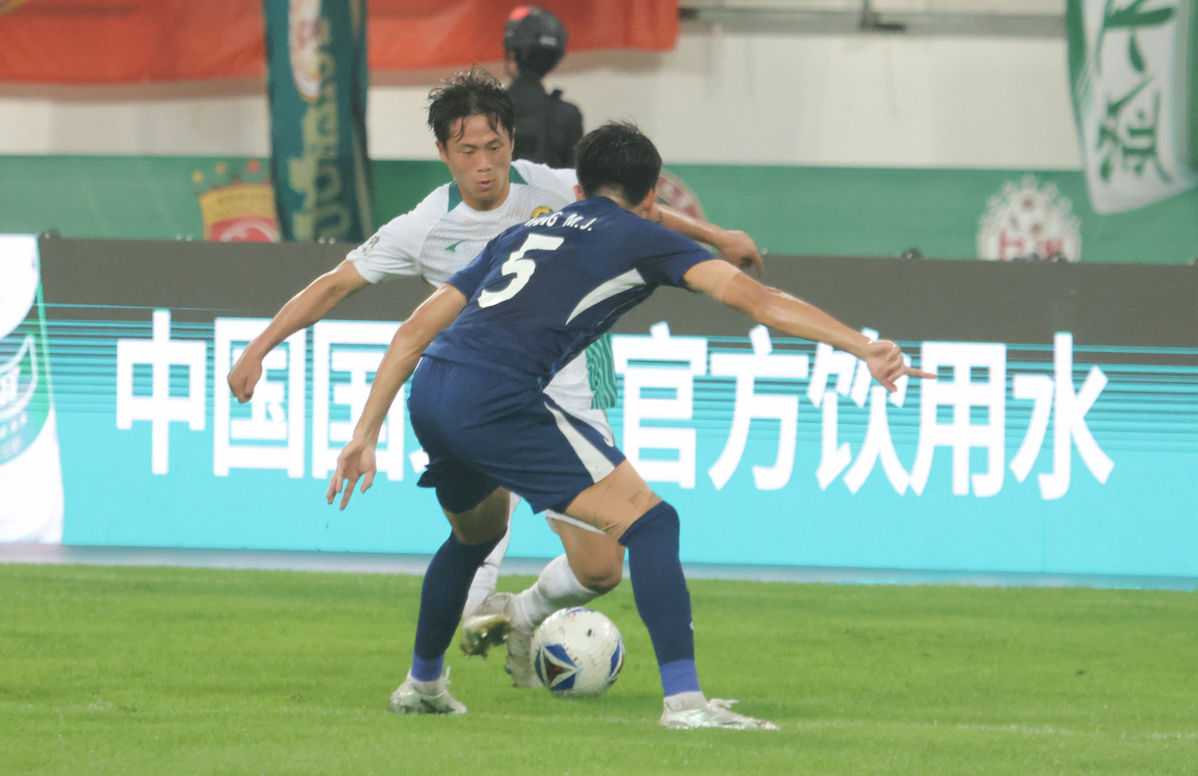 贵州队在比赛中展现强大实力