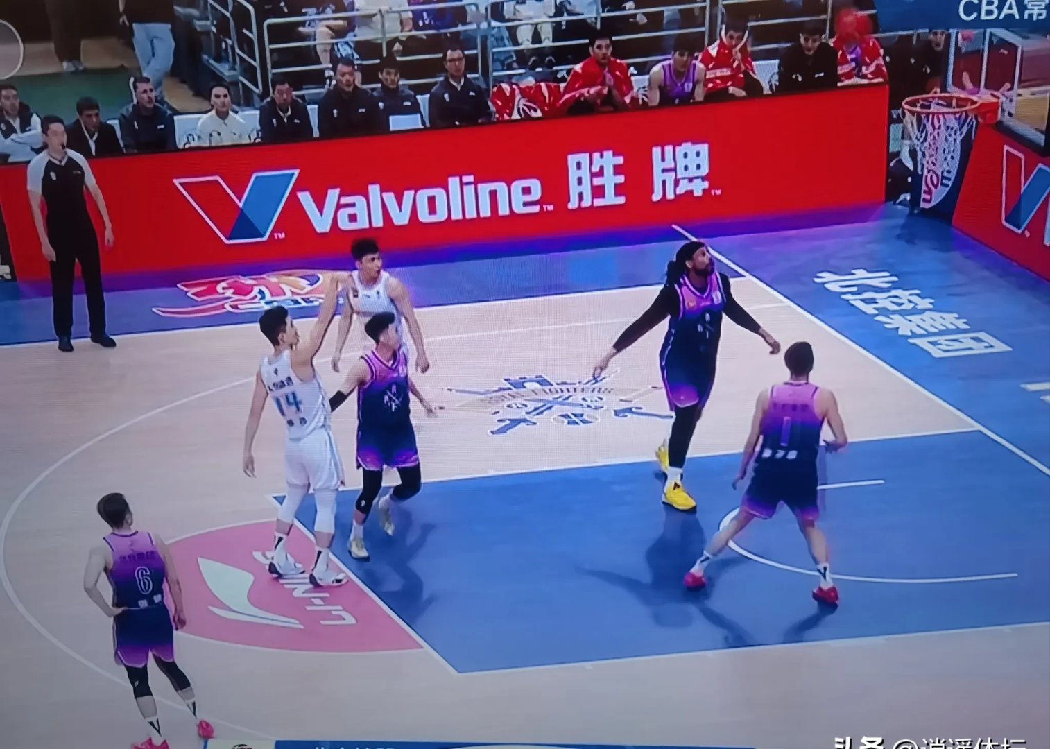 爱游戏入口-山东男篮在关键时刻抢下比赛胜利的简单介绍